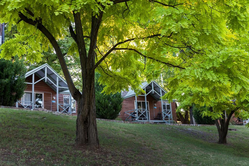 Nrma Bright Holiday Park Bagian luar foto