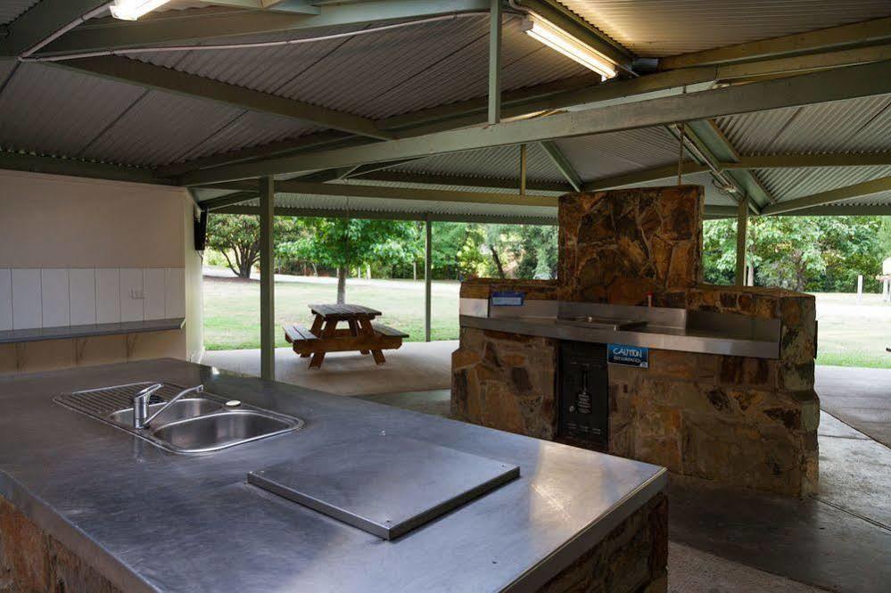 Nrma Bright Holiday Park Bagian luar foto